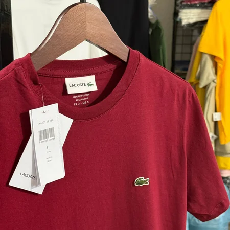 Camiseta Basica Lacoste cor vinho — imagem 1 de 3