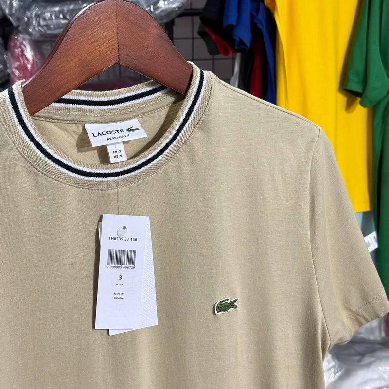 Camiseta Lacoste cor Bege — imagem 1 de 1
