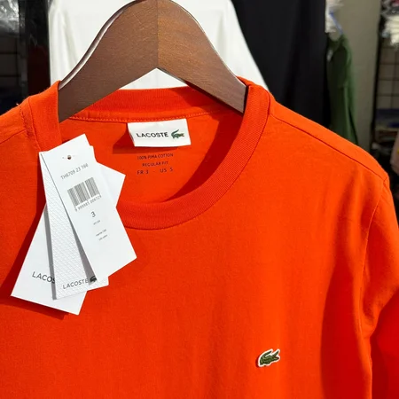 Camiseta Basica Lacoste cor laranja — imagem 1 de 3